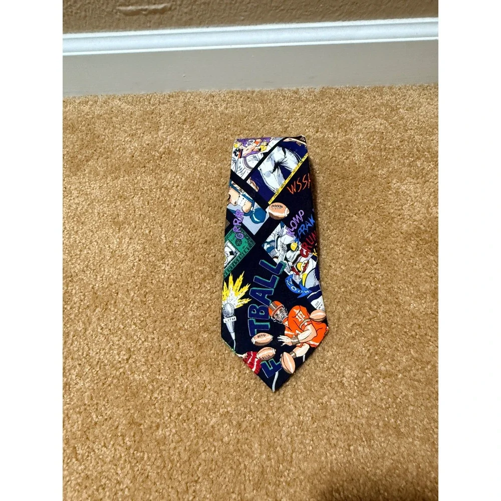 Nicole Miller 1993 Football Silk Mens Tie Vintage Rare Athletic 90's Super Bowl - Picture 1 of 8